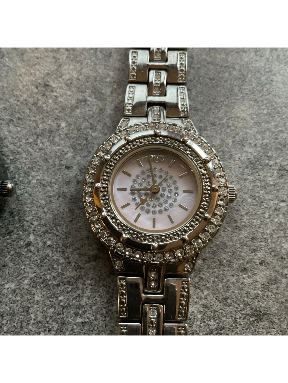 Beautiful Pair Of Vintage Womens Watches Both Watches Run Great A2